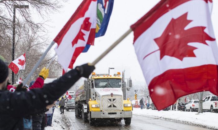 Canada tốt đẹp nay còn đâu: Phản ứng chuyên quyền của ông Trudeau trước cuộc biểu tình của tài xế xe tải