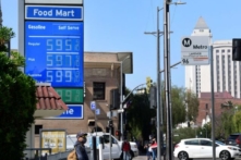 Lạm phát tháng đầu năm: Giá mặt hàng nào tăng, mặt hàng nào giảm trên thị trường Hoa Kỳ