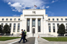 Kết thúc các chương trình bơm thanh khoản cho thị trường