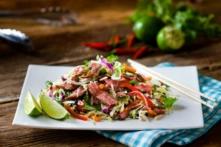 Gỏi bò kiểu Thái mặn ngọt đậm đà 