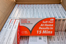 Công ty Trung Quốc tặng bộ kit xét nghiệm COVID-19 cho fan của Super Bowl