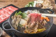 Lẩu bò Sukiyaki Nhật Bản