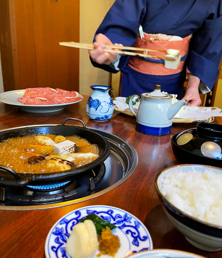 Lẩu Bò Sukiyaki kiểu Nhật