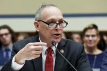 Các quan chức Mỹ đã ‘lơ là’ trong việc đưa ra hành động trước sự xâm nhập của Trung Cộng