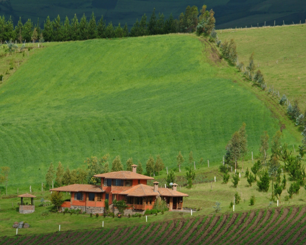 Ecuador: Những dãy núi, phiên chợ trù phú và âm nhạc