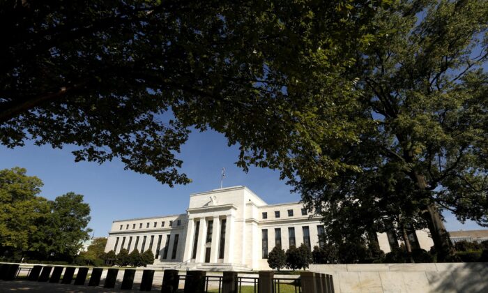 Chính trị ở Fed: Báo cáo cho thấy ngân hàng trung ương có nhiều thành viên Đảng Dân Chủ hơn Đảng Cộng Hòa