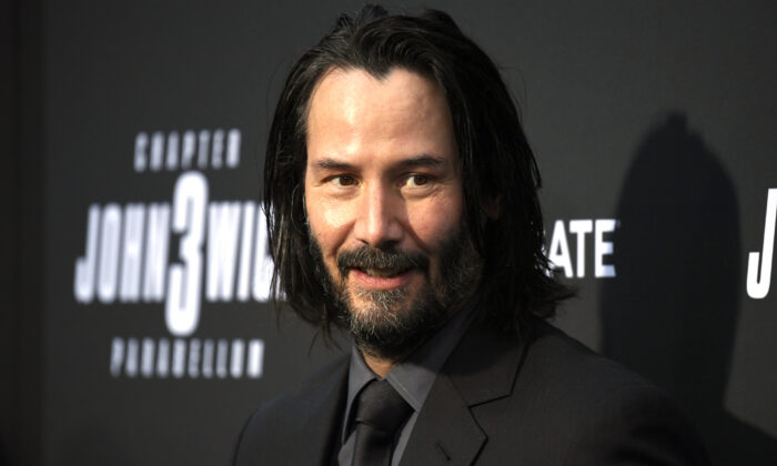 Trung Quốc bài xích ông Keanu Reeves vì ủng hộ Tây Tạng