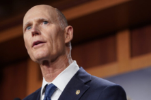 TNS Scott yêu cầu ĐCSTQ phải chịu trách nhiệm về các hành vi lạm dụng