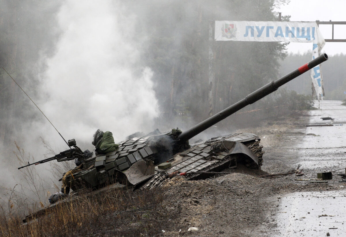 Anh: Nếu Nga rút quân khỏi Ukraine, các lệnh trừng phạt có thể được dỡ bỏ