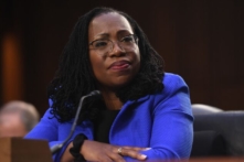 Đại Xảo Ngôn của bà Ketanji Brown Jackson với TNS Blackburn phơi bày chủ nghĩa cấp tiến