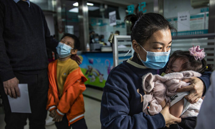 Trẻ em Đại lục được chẩn đoán bệnh bạch cầu sau khi chích vaccine Trung Quốc