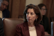 Bộ trưởng Thương mại Hoa Kỳ cảnh báo các công ty Trung Quốc không giúp Nga né tránh trừng phạt