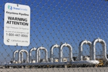 Tham vụ báo chí Tòa Bạch Ốc: Thúc đẩy sản xuất dầu mỏ trong nước để chống lại Nga là một ‘phương cách sai’