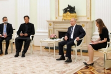 Pakistan sẽ nhập cảng lúa mì, khí đốt từ Nga