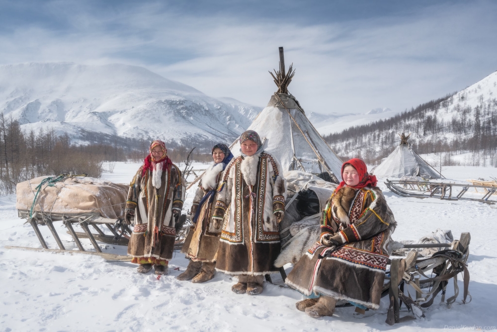 Nhiếp ảnh gia trải nghiệm đời sống du mục vùng Siberia lạnh giá