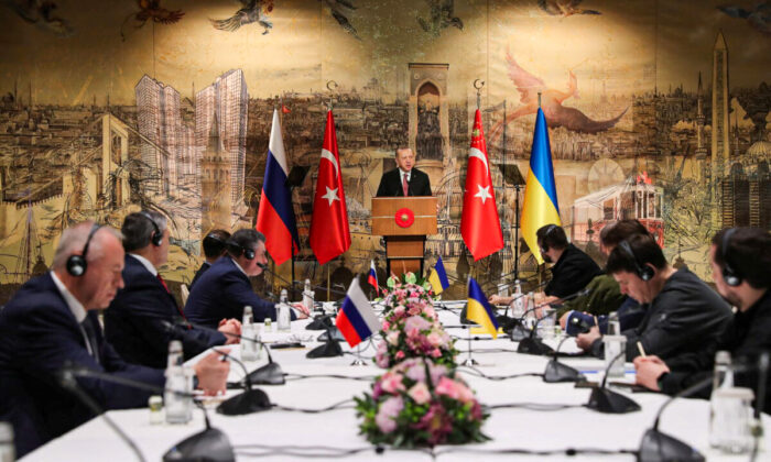 Ukraine yêu cầu các bảo đảm an ninh tương tự như Điều 5 của NATO, ngoại trừ Donbas và Crimea