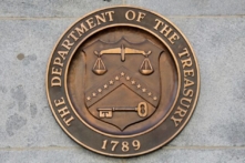 Bộ Ngân khố Hoa Kỳ: Nghiêm cấm các giao dịch liên quan đến vàng có Nga tham gia