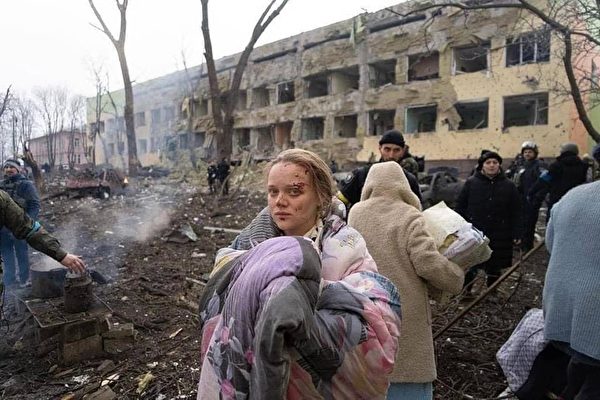 Hàng nghìn hỏa tiễn đã được bắn, quân đội Nga có từ bỏ Kyiv?