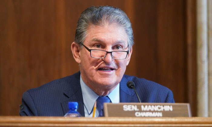 TNS Manchin phản đối các chính sách mới của FERC về các dự án đường ống dẫn khí đốt tự nhiên