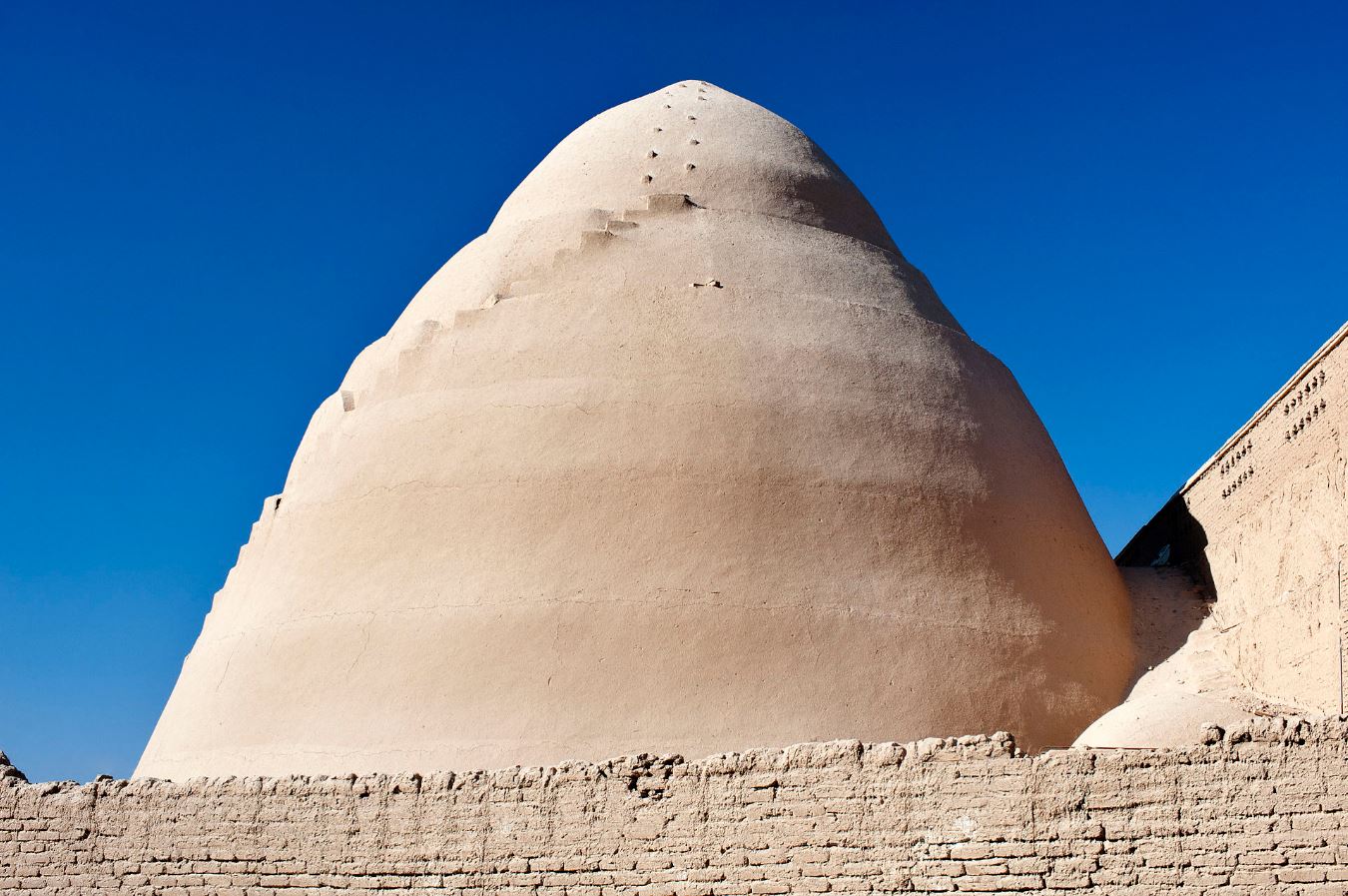 Yakhchāl - Tủ lạnh của người Ba Tư cổ đại cách đây 2,400 năm