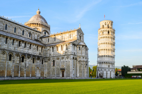 Tháp nghiêng Pisa: Từ sai lầm nổi tiếng thời Trung Cổ trở thành niềm tự hào quốc gia