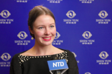 Nghệ sĩ Shen Yun để lại ấn tượng trong lòng khán giả Đức