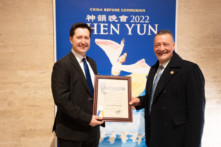 Quan chức tiểu bang New York thán phục Shen Yun