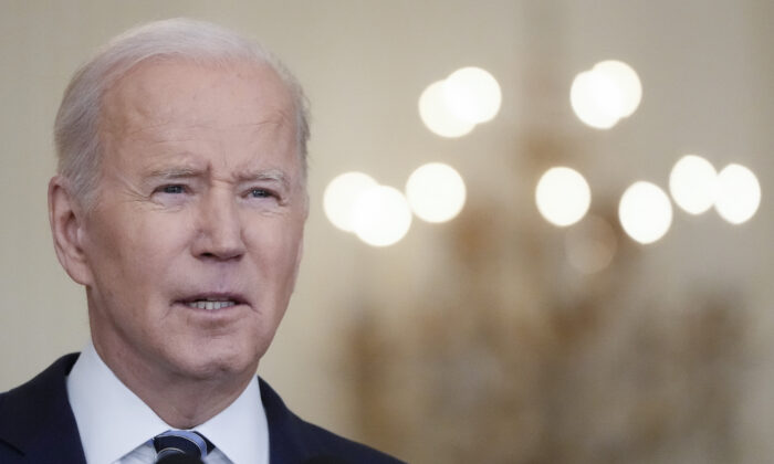 Chính phủ Tổng thống Biden đóng băng tài sản của Ngân hàng Trung ương Nga do người Mỹ nắm giữ