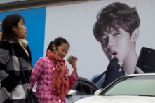 Trong khi Trung Quốc cấm đàn ông ‘ẻo lả’, đàn ông Mỹ bị chỉ trích vì nam tính độc hại