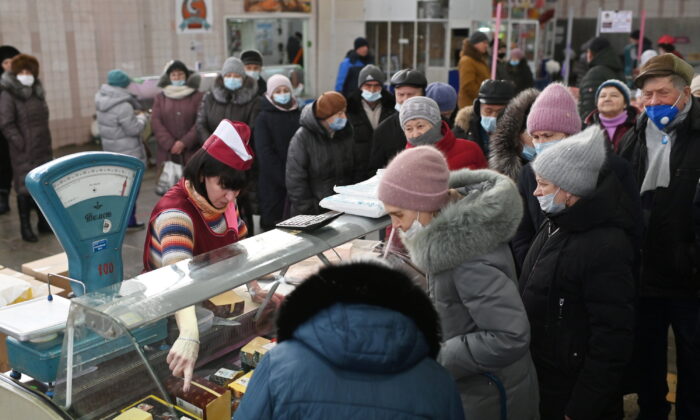 Người dân Nga phải đối mặt với lạm phát giá lương thực