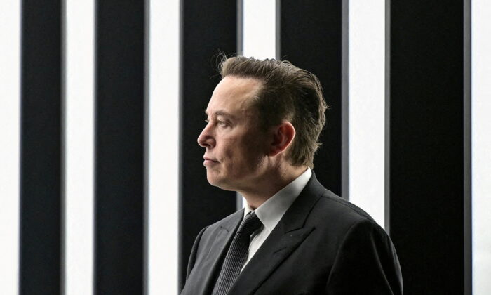 Ông Elon Musk có ‘cảm giác rất tệ’ về nền kinh tế, kêu gọi cắt giảm 10% nhân sự Tesla