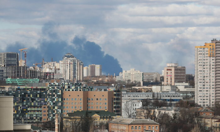 Nga tuyên bố đã tiến hành hàng loạt các cuộc không kích ở Ukraine