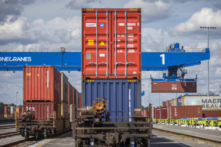 Thông qua dự luật của lưỡng đảng về vận tải biển để giảm bớt tồn đọng của chuỗi cung ứng