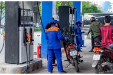 Tin Việt Nam ngày 11/4: Giá xăng dầu sắp giảm, Vietjet khởi động lại 10 đường bay đi/đến Cần Thơ