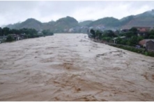 Tin Việt Nam ngày 4/4: Biển Đông sắp đón 2 cơn bão và áp thấp nhiệt đới, miền Trung đối diện với đợt lũ mới