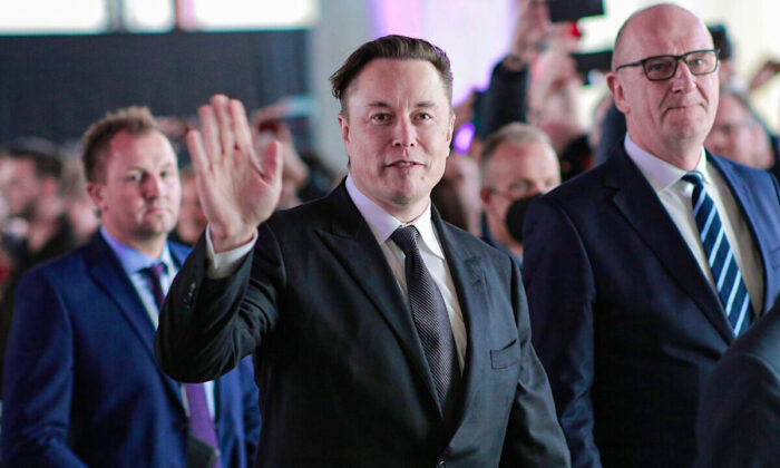 Tỷ phú Elon Musk có đủ 46.5 tỷ USD để mua Twitter, sẵn sàng chào mua công khai