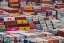 Các chuyên gia: Việc Trung Quốc kiểm soát hoạt động sản xuất container đe dọa chuỗi cung ứng toàn cầu
