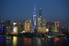 Nền kinh tế Trung Quốc đâm phải một bức tường