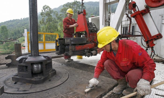 Sinopec của Trung Quốc ngừng đầu tư vào Nga do áp lực của các lệnh trừng phạt