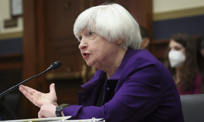 Bộ trưởng Ngân khố Yellen: Hoa Kỳ sẽ trừng phạt Trung Quốc nếu xâm lược Đài Loan