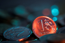 Nga bị hạ bậc xếp hạng thanh toán bằng ngoại tệ, rủi ro vỡ nợ tăng lên