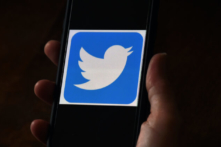 Elon Musk đối đầu với hội đồng quản trị Twitter: Trận chiến cho linh hồn nước Mỹ