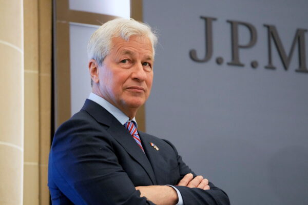 CEO của JPMorgan nói về ‘những đám mây giông tố lớn’ bao phủ nền kinh tế Hoa Kỳ