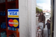 Nợ của các gia đình Hoa Kỳ đạt mức cao kỷ lục gần 16 ngàn tỷ USD