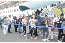 Tin Việt Nam ngày 4/5: Du khách nội địa, quốc tế cùng tăng mạnh, Toyota thu hồi gần 200 chiếc Raize