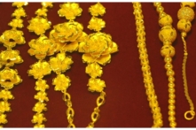 Tin Việt Nam ngày 26/5: Giá vàng SJC giảm hơn 1 triệu đồng/lượng, 3 cổ phiếu bị cấm giao dịch phiên sáng