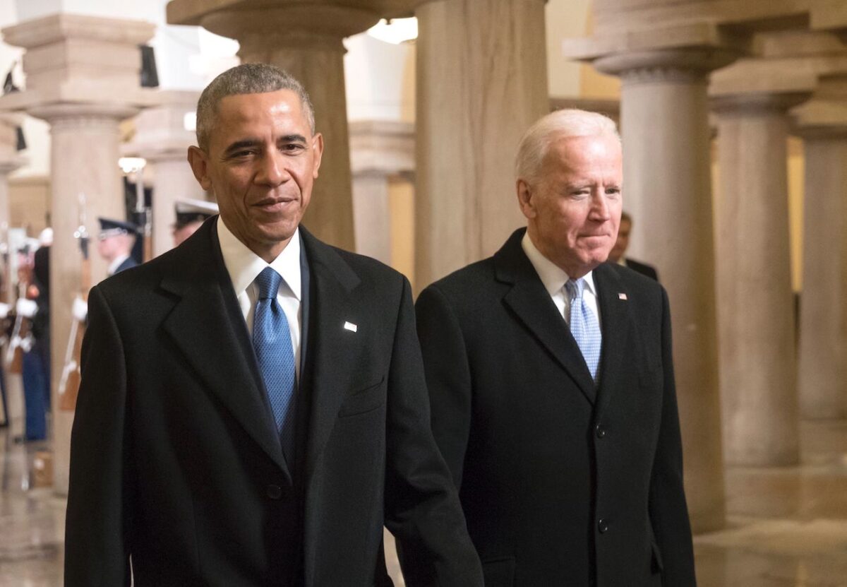 Ông Obama và ông Biden chịu trách nhiệm chính cho cuộc khủng hoảng nợ sinh viên 1.6 ngàn tỷ USD