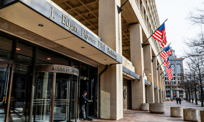 Đặc vụ FBI bị điều tra vì giấu thông tin bào chữa trong cuộc điều tra Trump-Nga
