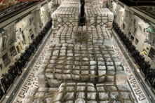 Lô hàng sữa công thức trẻ em đầu tiên từ Đức đến Hoa Kỳ