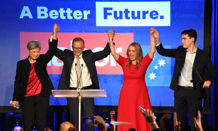 Úc: Đảng Lao Động thắng cử, phe trung hữu bị các ứng viên độc lập hành động vì khí hậu chia rẽ